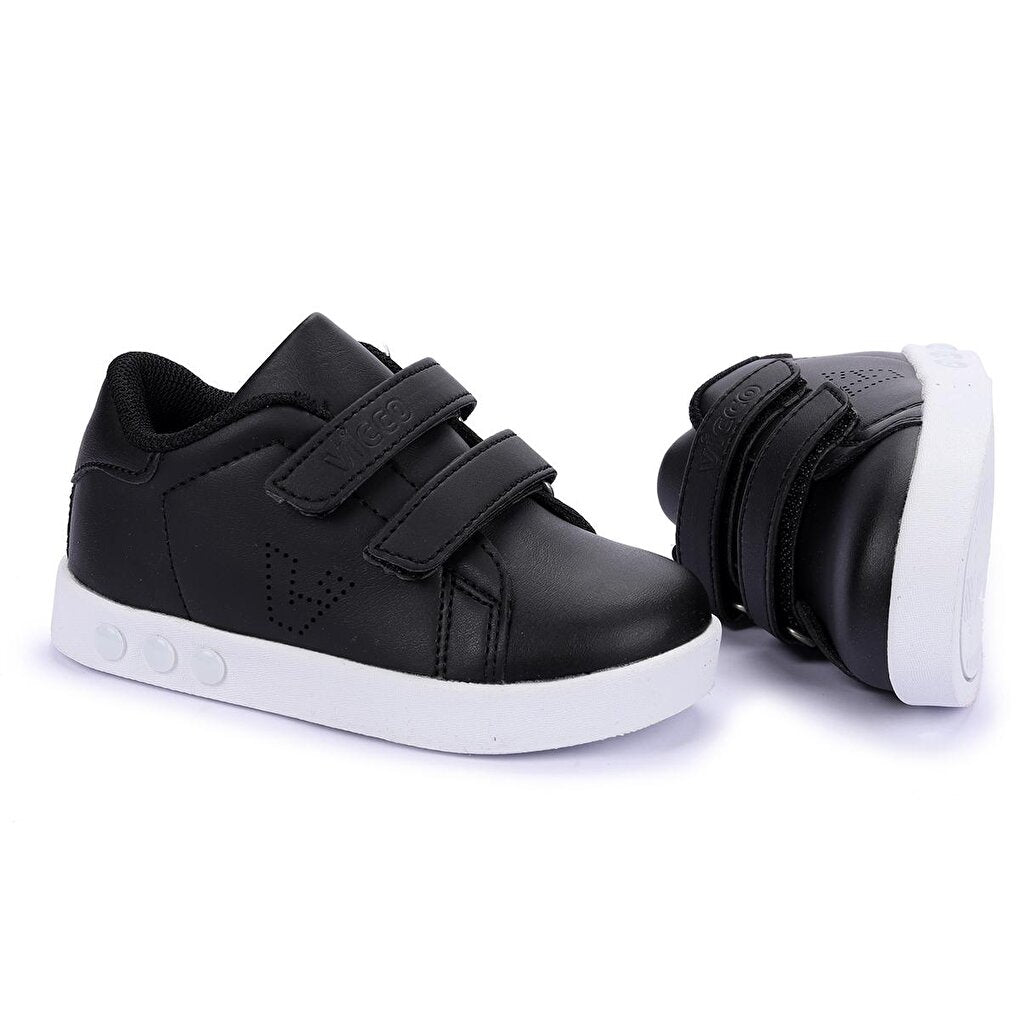 Oyo Lighted Girls/Boys Sports Shoes 313.E19K.100