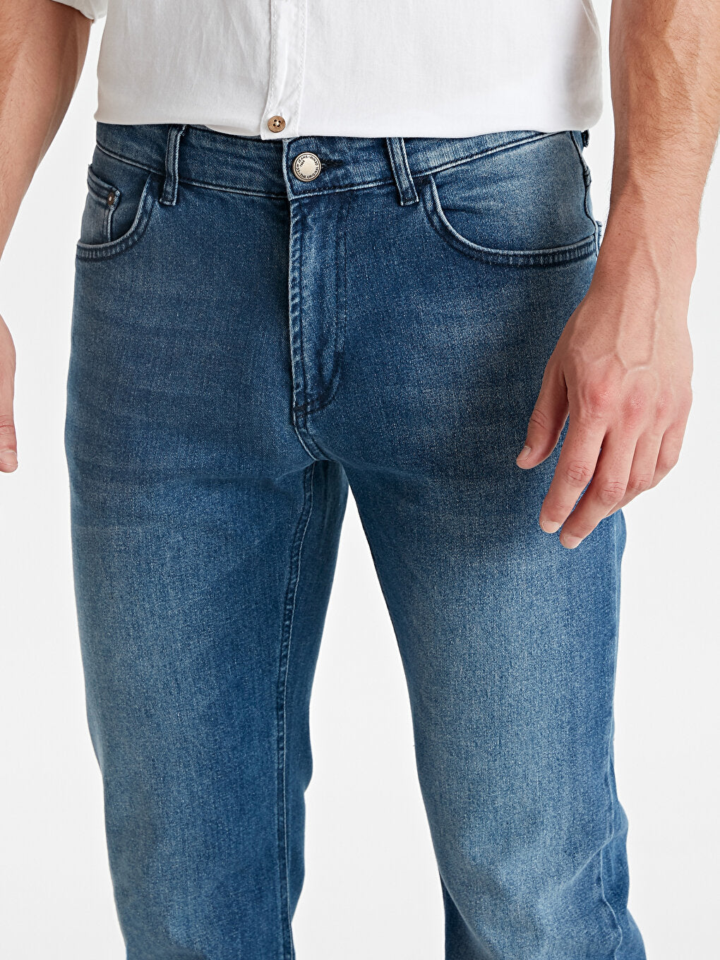 790 Comfortable Fit Men's Jean Trousers