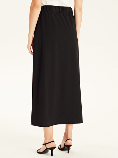 Standard Fit Women's Skirt