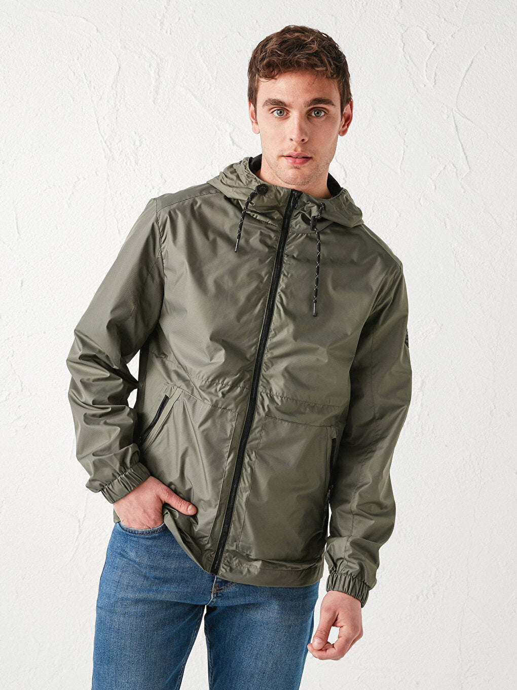 Standard Mold Hooded Men's Raincoat