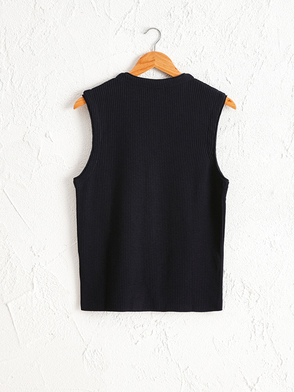 Fine Knitwear Vest with Button Detail