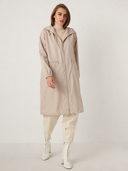 Thin Raincoat with Hood that Can Become a Bag