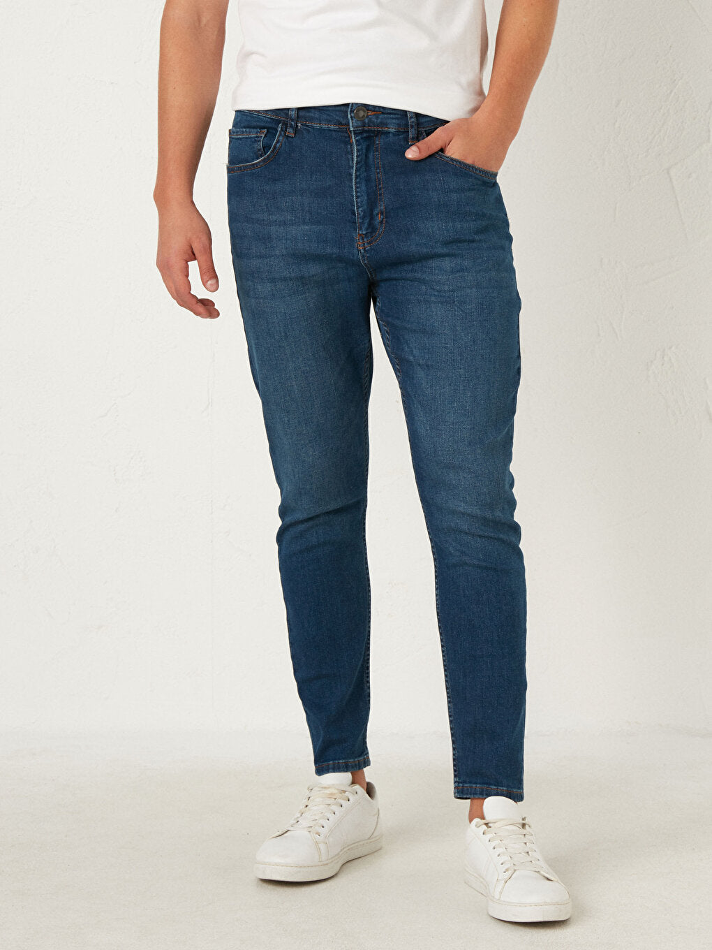 Ankle Length Carrot Jean Trousers