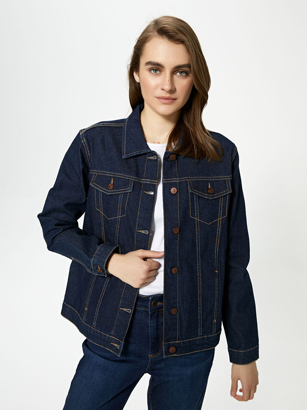 Long Sleeve Women's Jean Jacket with Pocket Detail