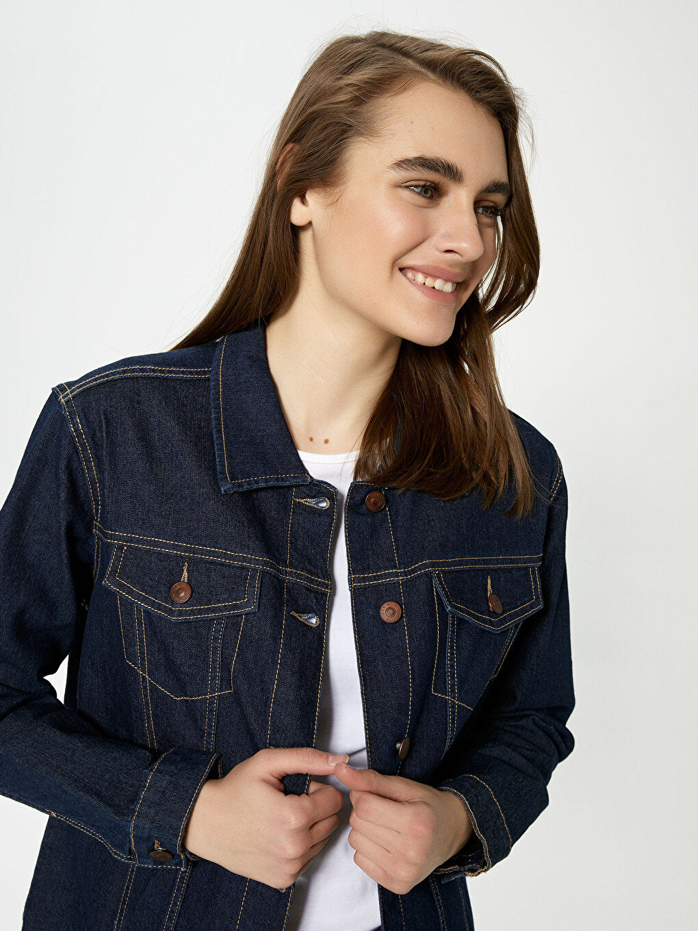 Long Sleeve Women's Jean Jacket with Pocket Detail