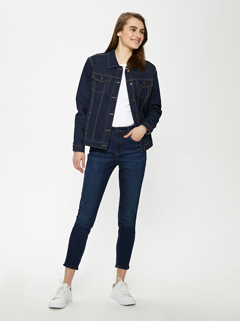 Long Sleeve Women's Jean Jacket with Pocket Detail