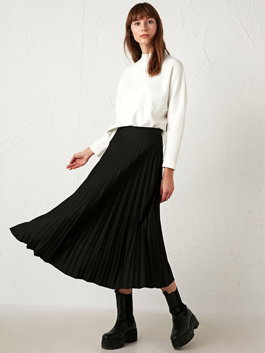 Women's Pleated Skirt