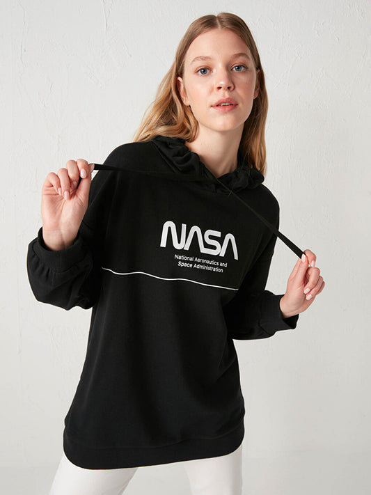 Hooded NASA Printed Sweatshirt