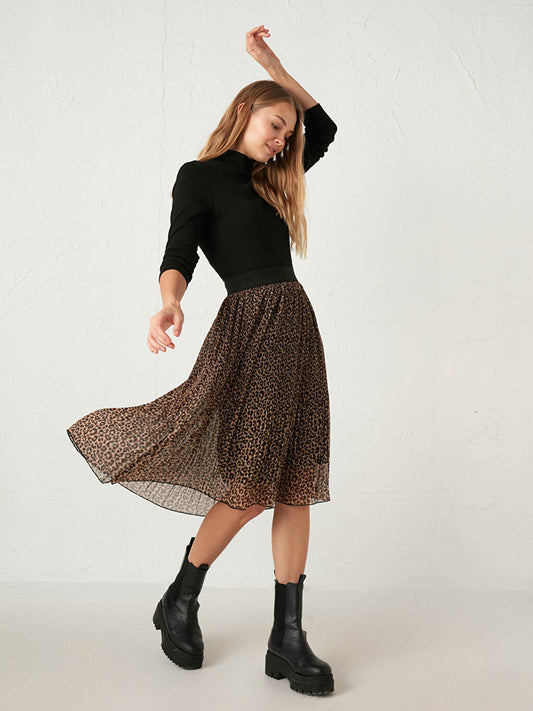 Leopard Patterned Pleated Chiffon Skirt