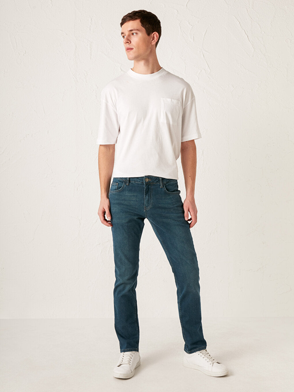 750 Slim Fit Jean Trousers