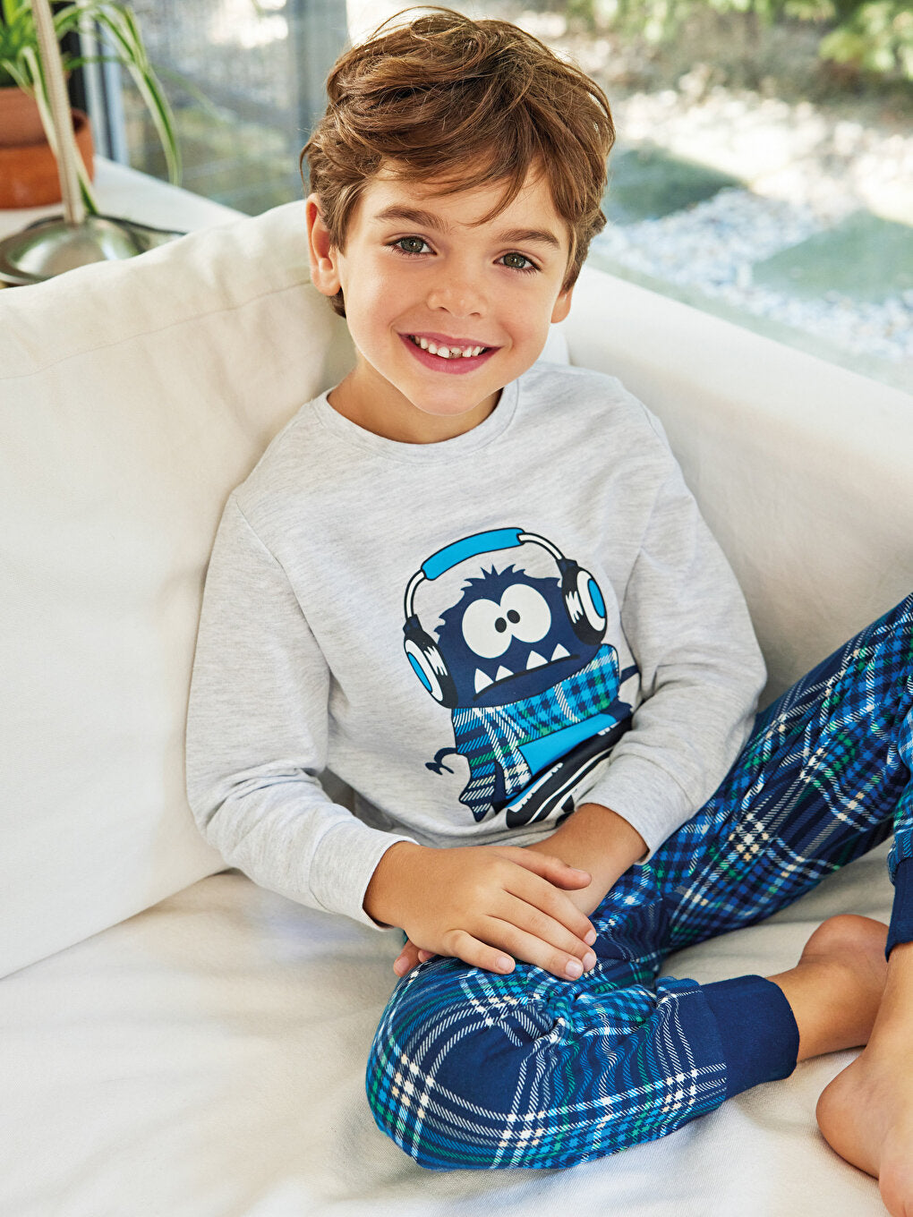 Crew Neck Printed Long Sleeve Boys' Pajama Set