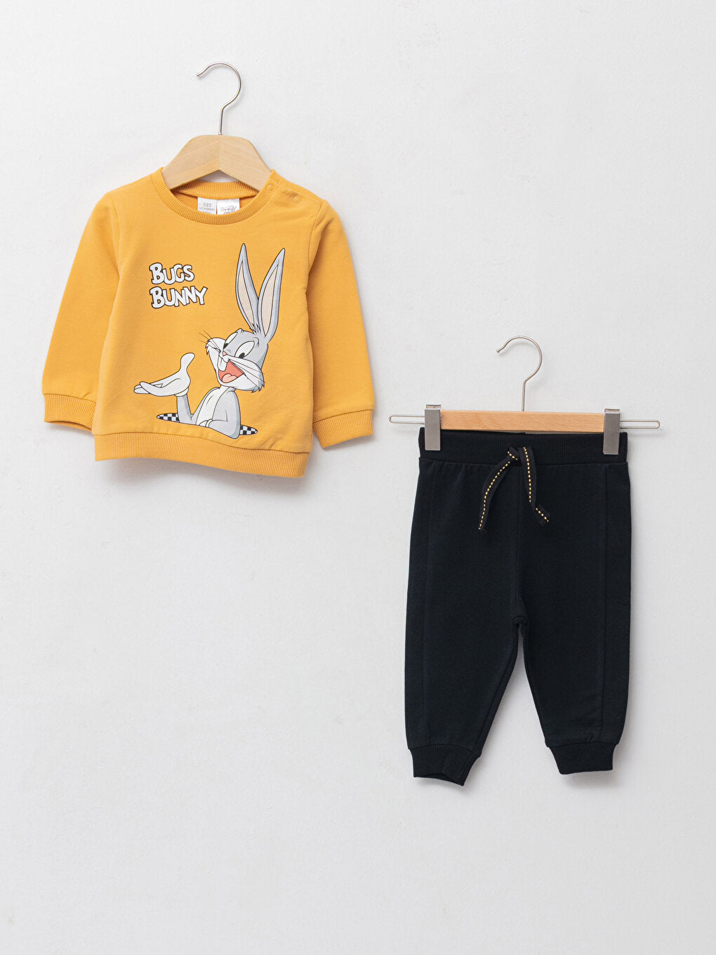 Crew Neck Long Sleeve Bugs Bunny Printed Baby Boy Sweatshirt and Trousers 2-Piece Set