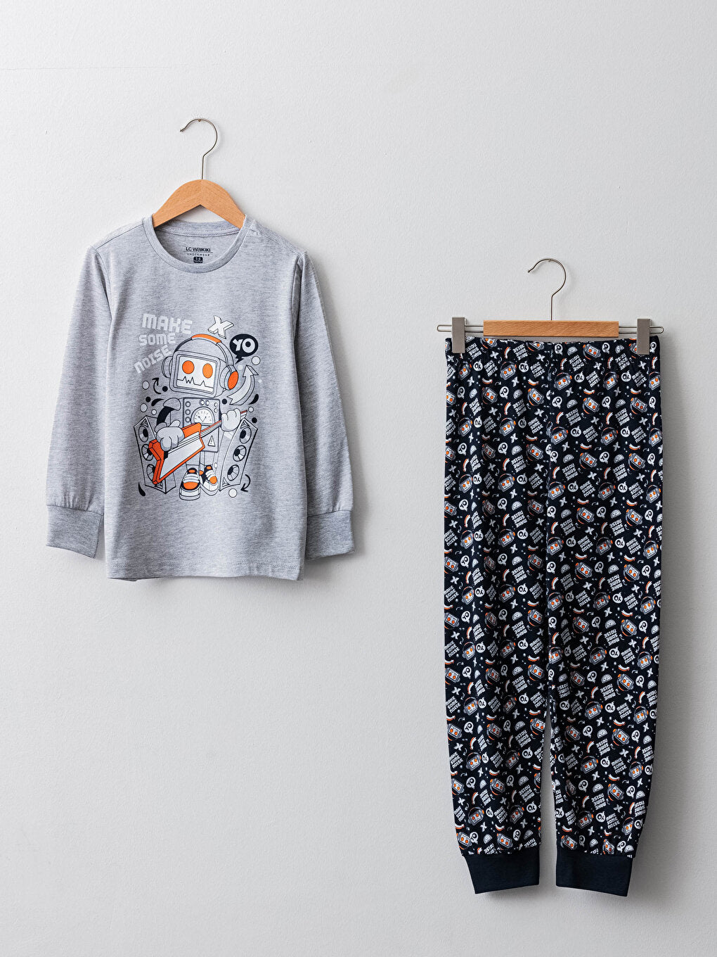 Crew Neck Printed Long Sleeve Boys' Pajama Set