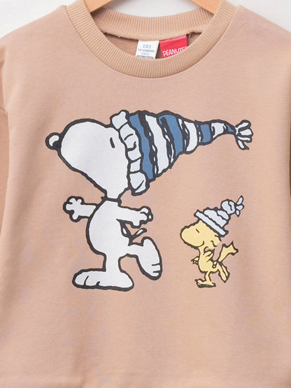 Crew Neck Long Sleeve Snoopy Printed Sweatshirt and Jogger Pants 2-Piece Set