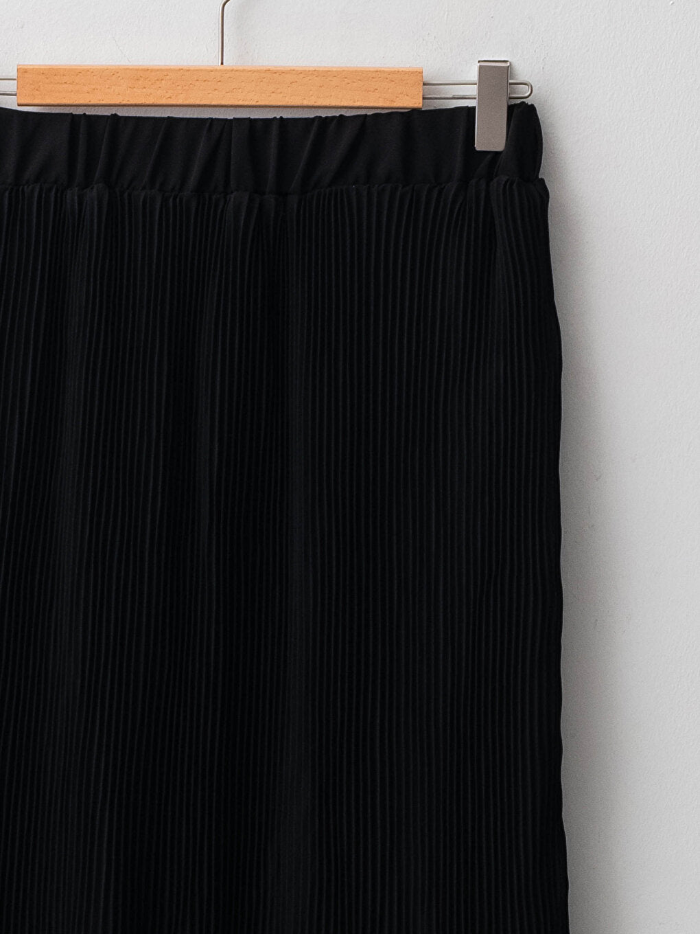 Plain Chiffon Women's Pleated Skirt with Elastic Waist