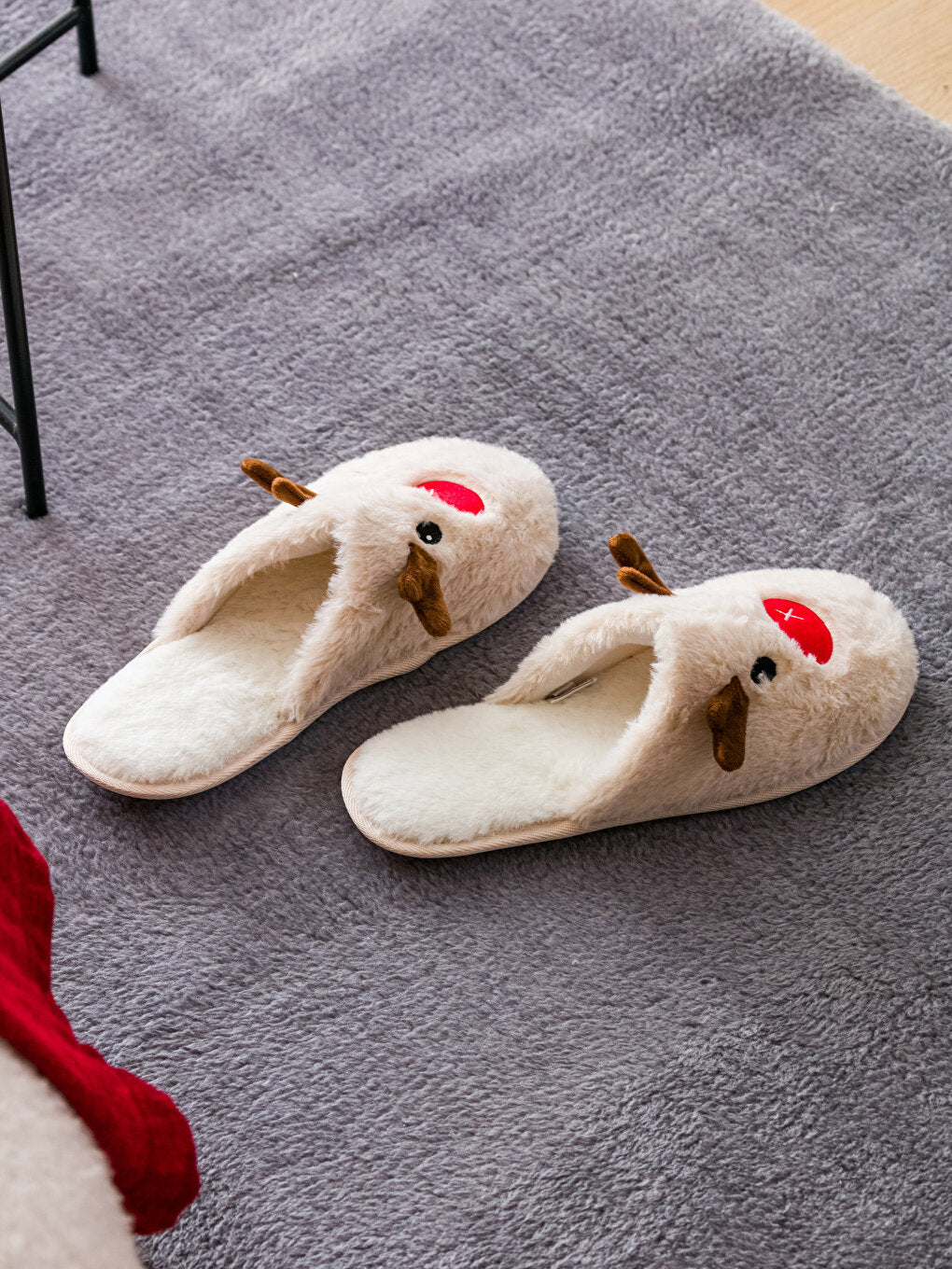 New Year Themed Deer Embroidery Detailed Plush Women's House Slippers