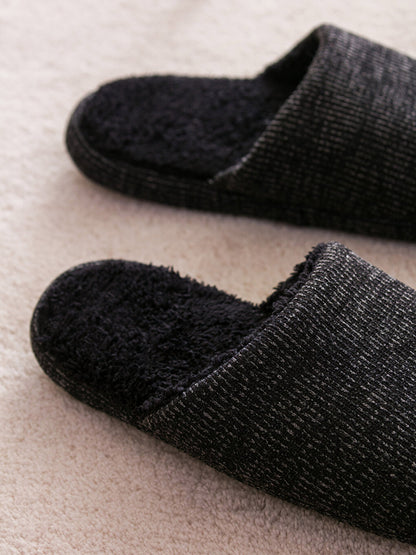 Self-patterned Men's House Slippers