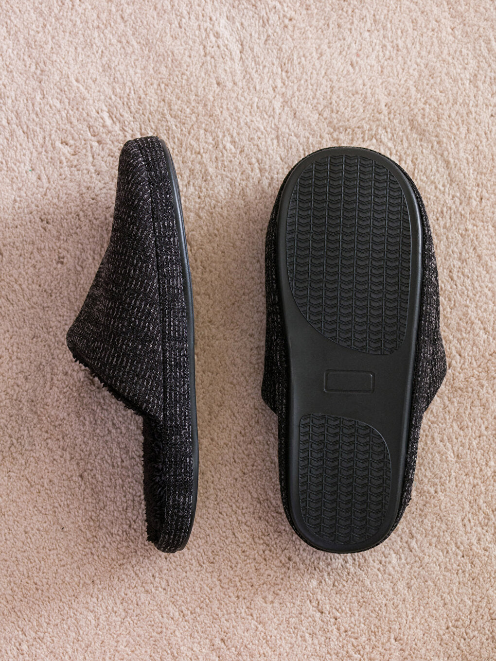 Self-patterned Men's House Slippers