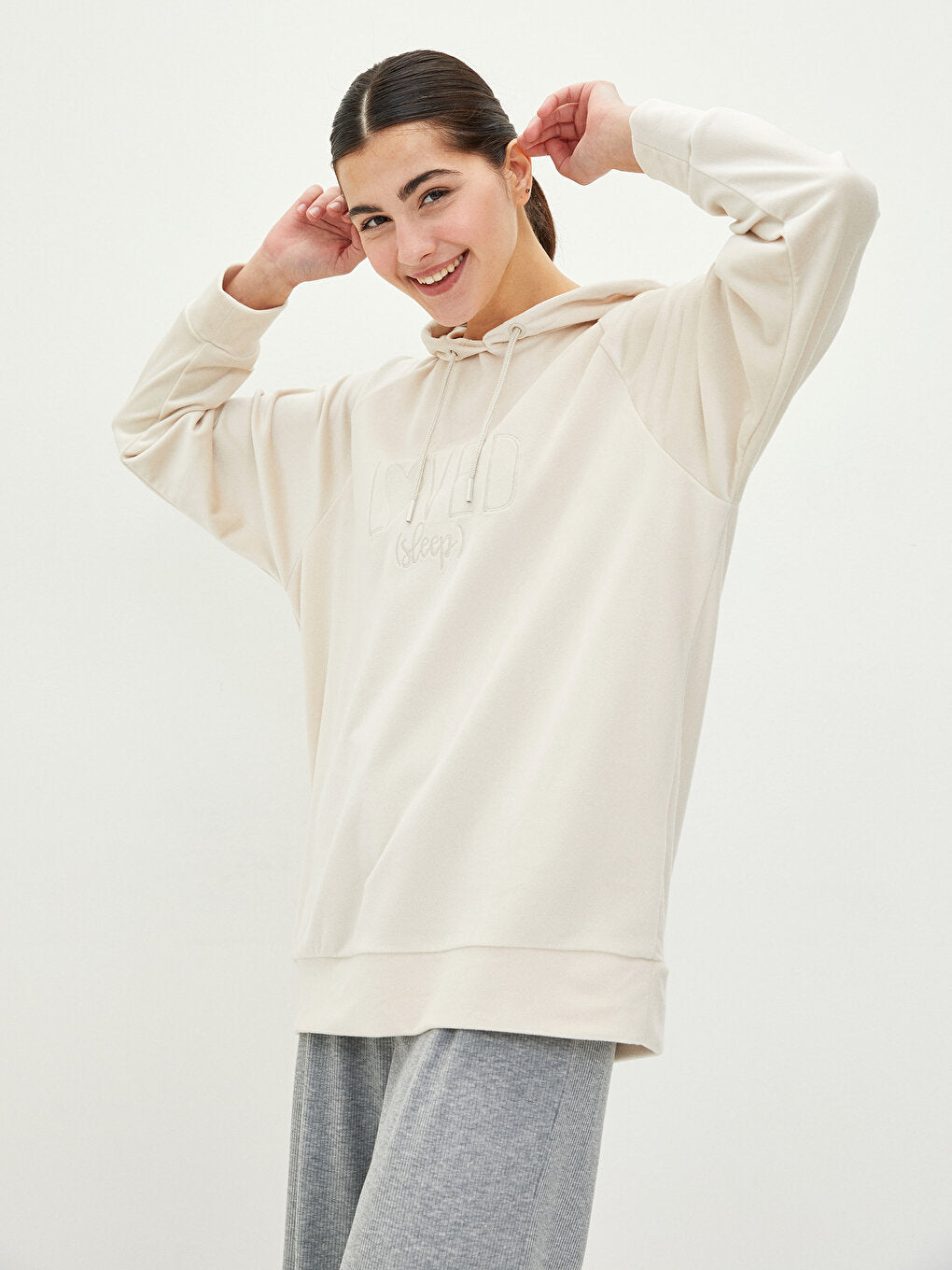 Hooded Embroidered Long Sleeve Velvet Women's Pajama Top