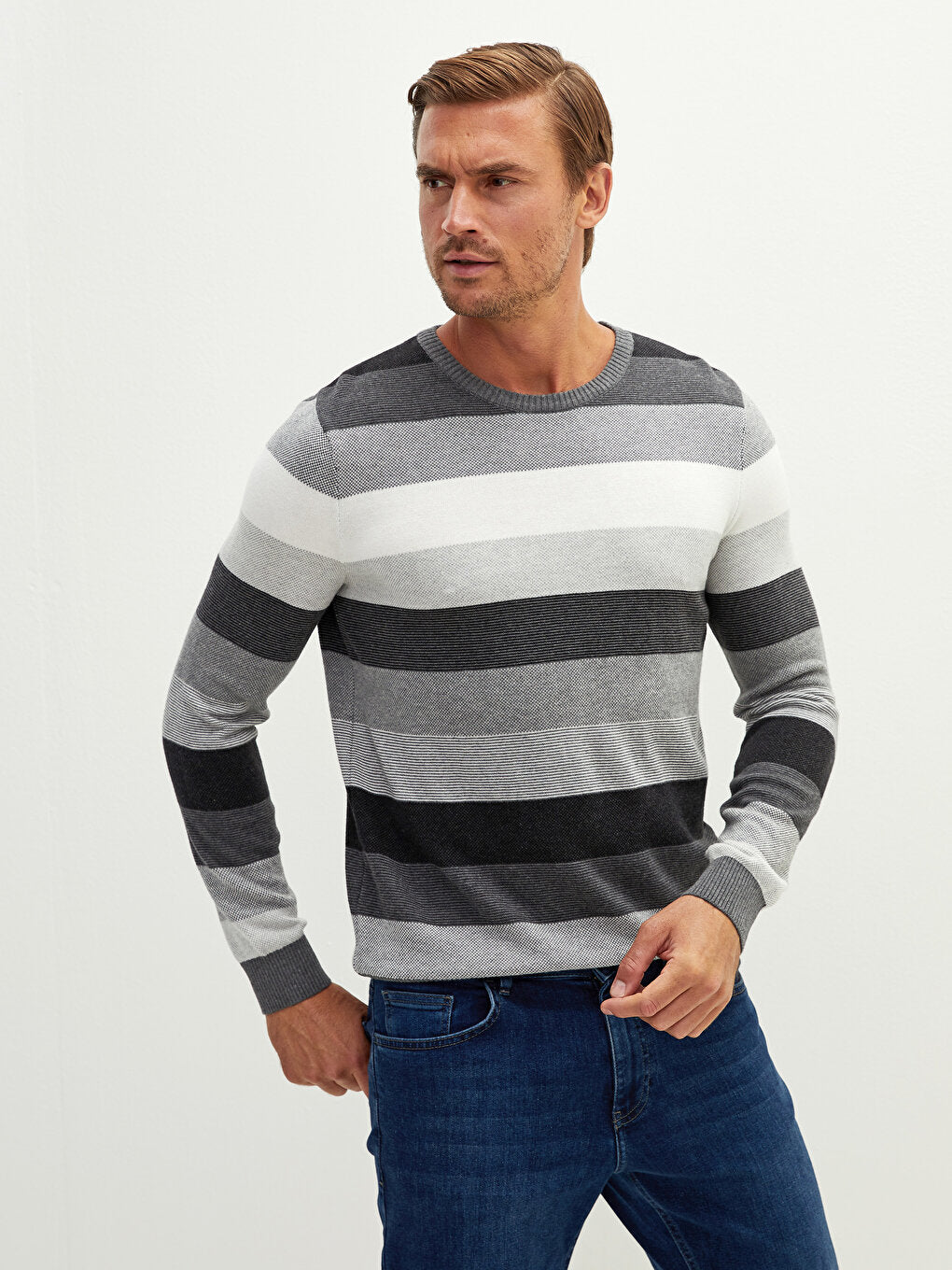 Crew Neck Long Sleeve Color Block Men's Knitwear Sweater