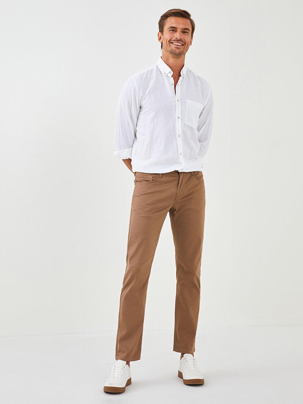 Standard Mold Gabardine Men's Chino Trousers