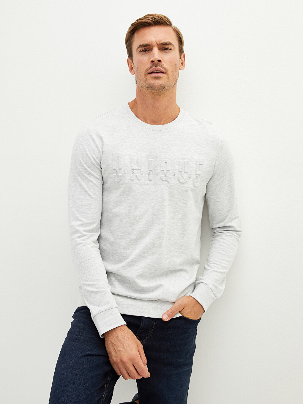 Crew Neck Long Sleeve Printed Men's Sweatshirt