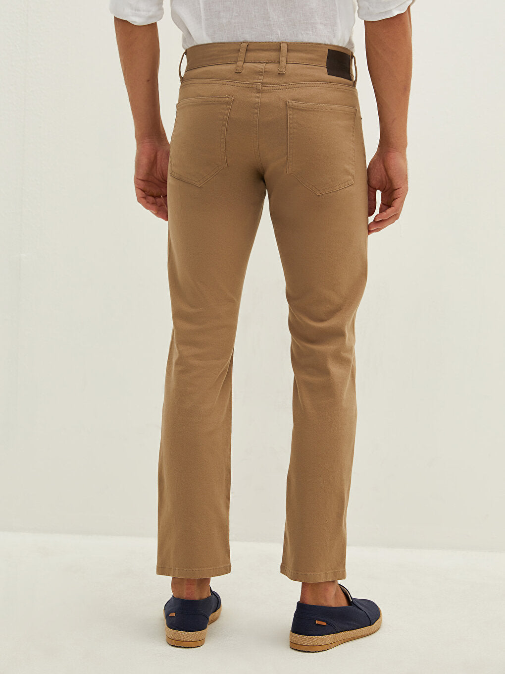 Standard Mold Gabardine Men's Chino Trousers