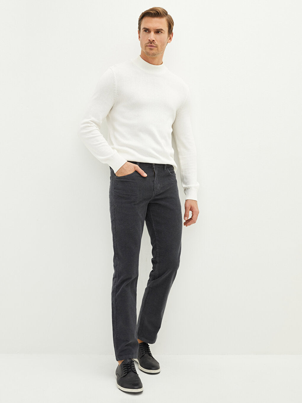 Standard Fit Velvet Men's Chino Trousers