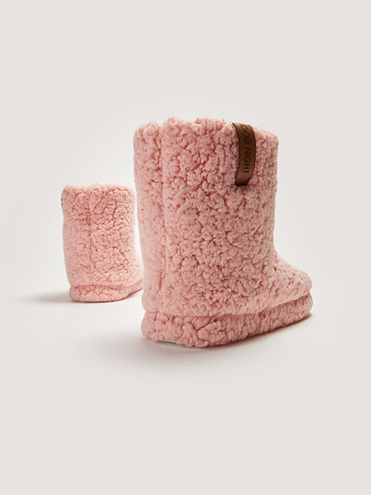 Plush Women's Home Boots