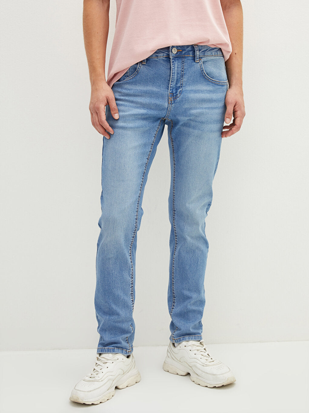 750 Slim Fit Men's Jean Trousers