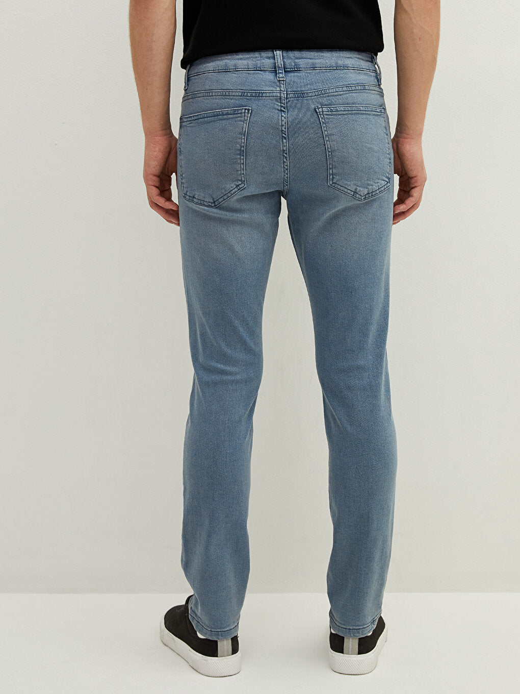 750 Slim Fit Men's Jean Trousers