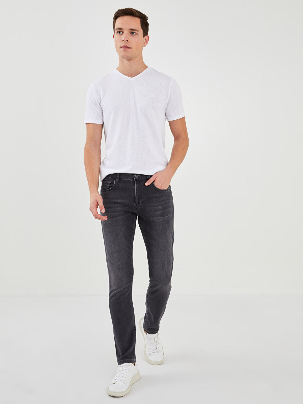 750 Slim Fit Men's Jean Trousers