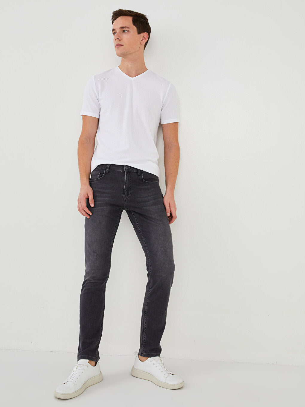 750 Slim Fit Men's Jean Trousers