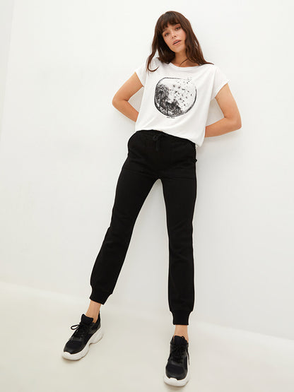 Women's Sweatpants with Elastic Waist and Flat Pocket Detail