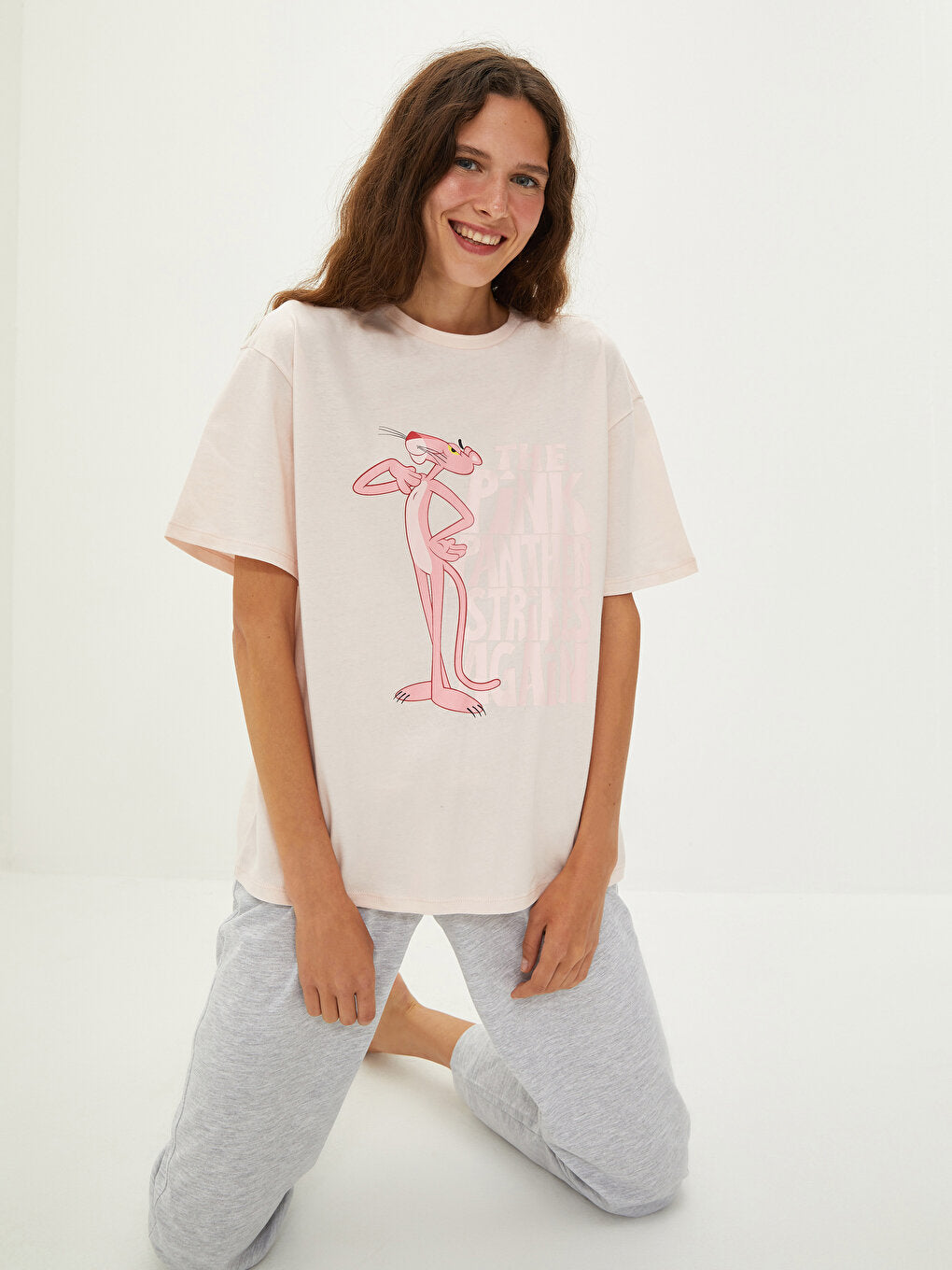 Crew Neck Pink Panther Printed Short Sleeve Women's Pajama Set