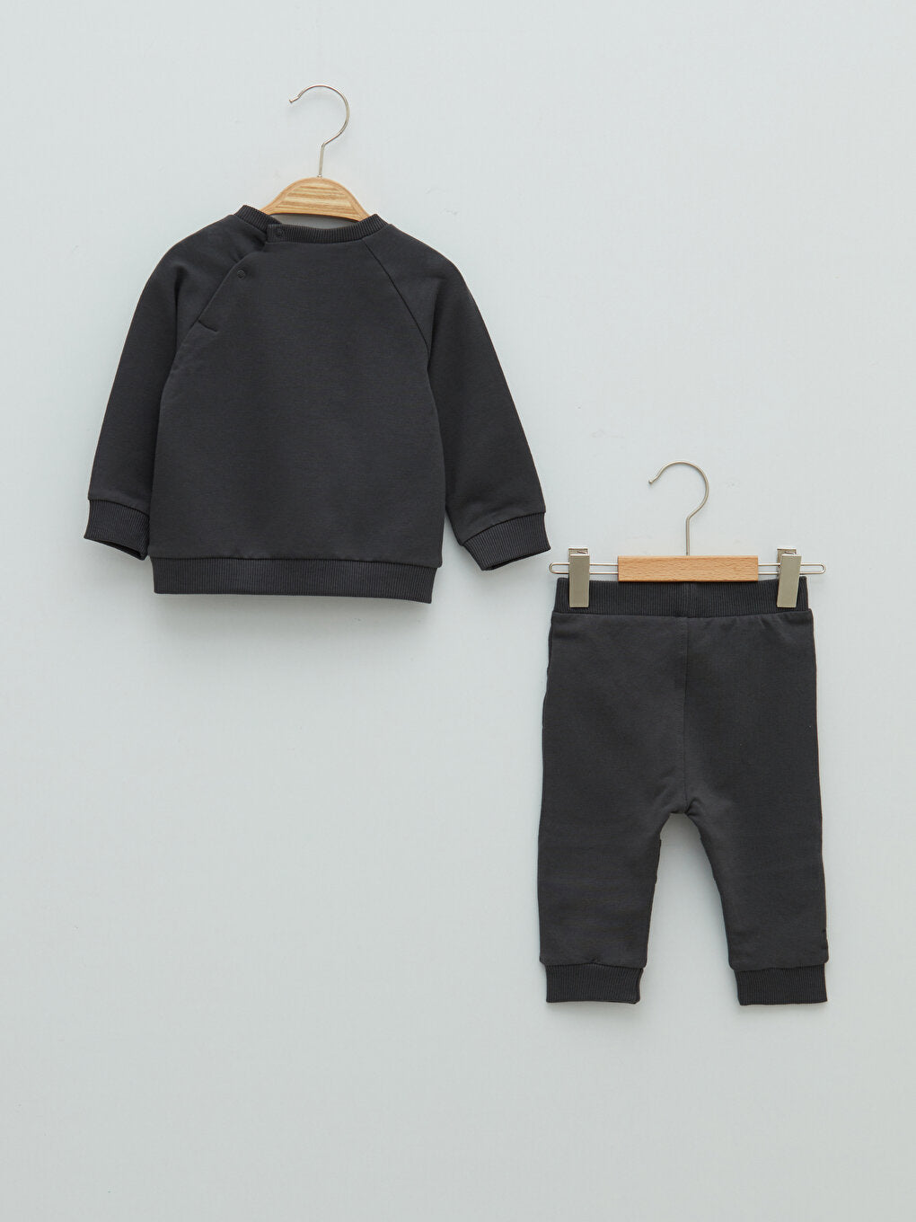 Crew Neck Long Sleeve Baby Boy Sweatshirt and Jogger Pants 2-Piece Set