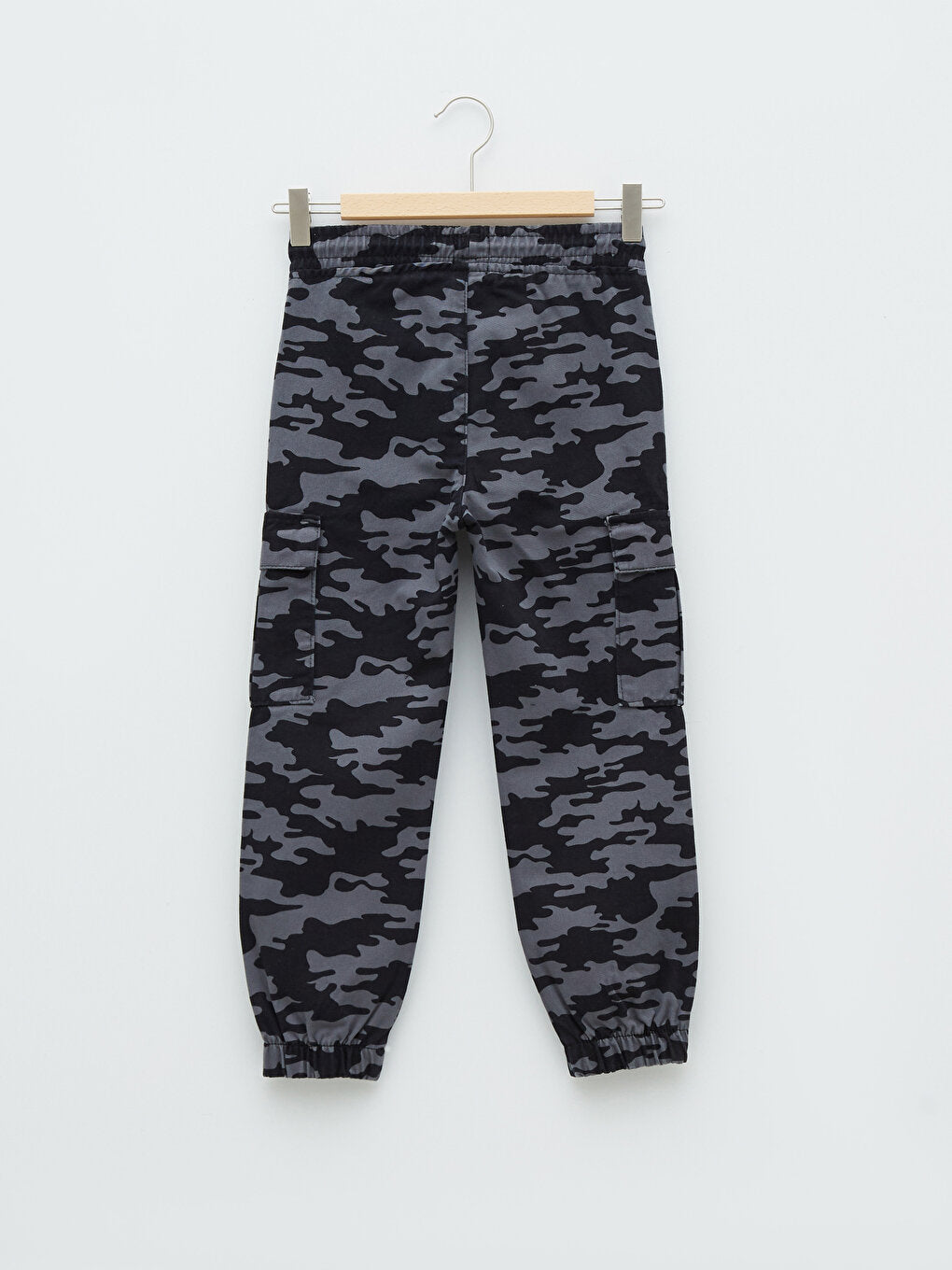 Camouflage Patterned Boy Cargo Pants with Elastic Waist