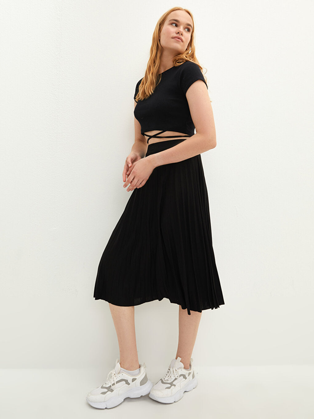 Women's Elastic Waist Straight Pleated Skirt