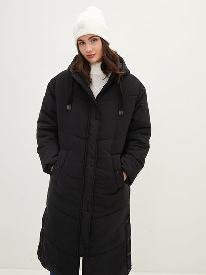 Hooded Women's Puffer Coat with Flat Pocket Detail