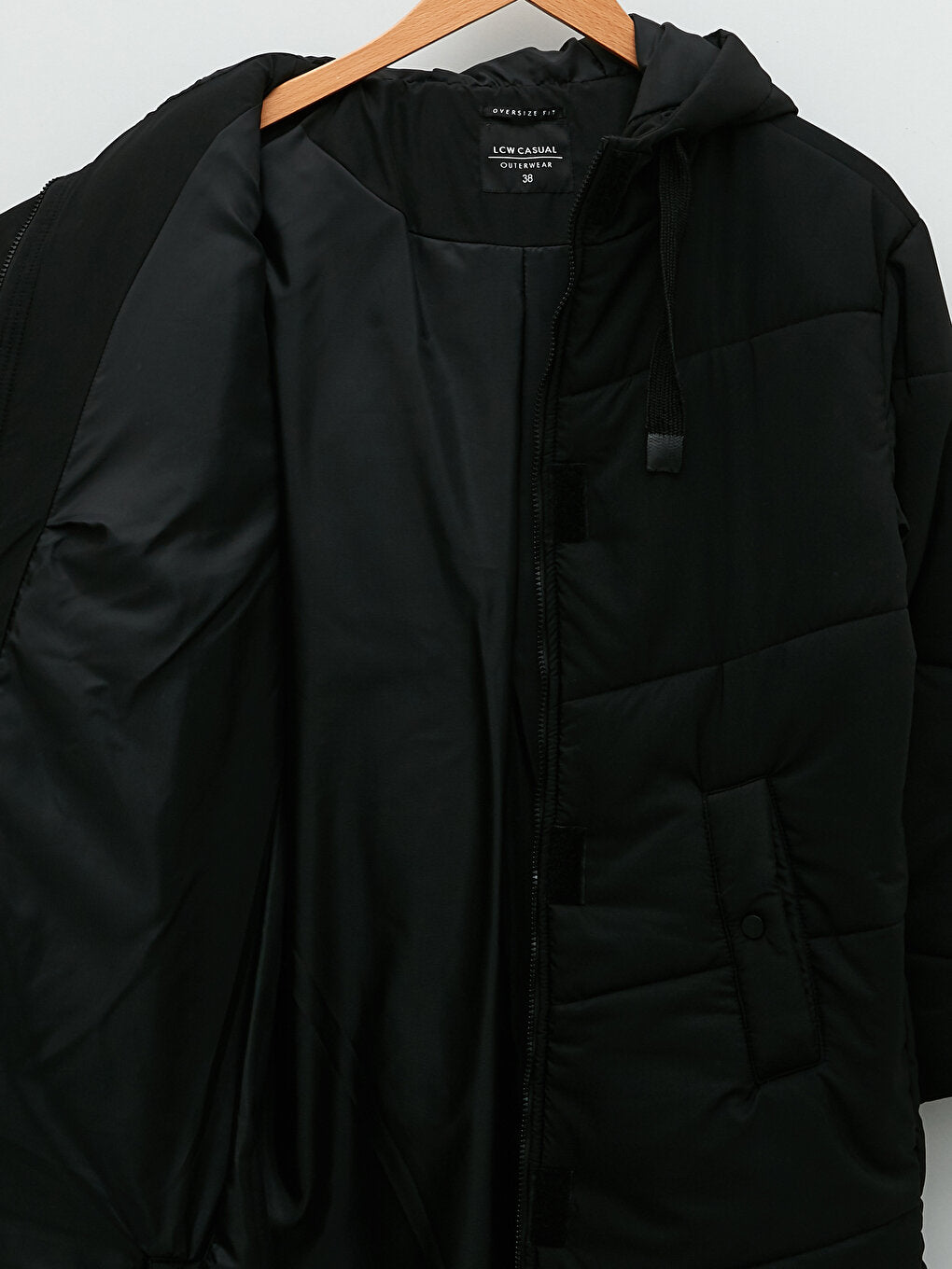 Hooded Women's Puffer Coat with Flat Pocket Detail