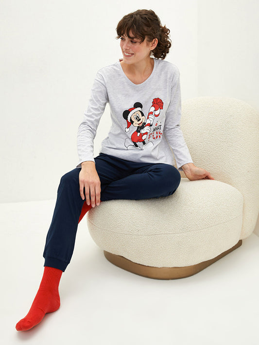 Crew Neck Mickey Mouse Printed New Year's Themed Long Sleeve Women's Pajama Set