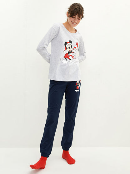 Crew Neck Mickey Mouse Printed New Year's Themed Long Sleeve Women's Pajama Set