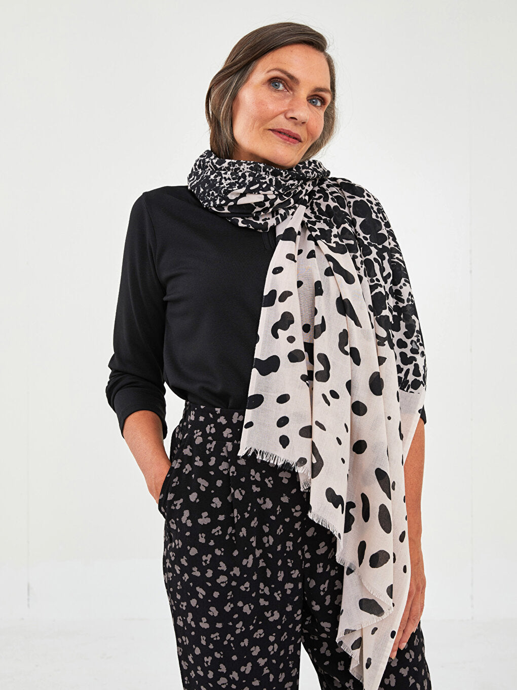 Leopard Patterned Women's Shawl