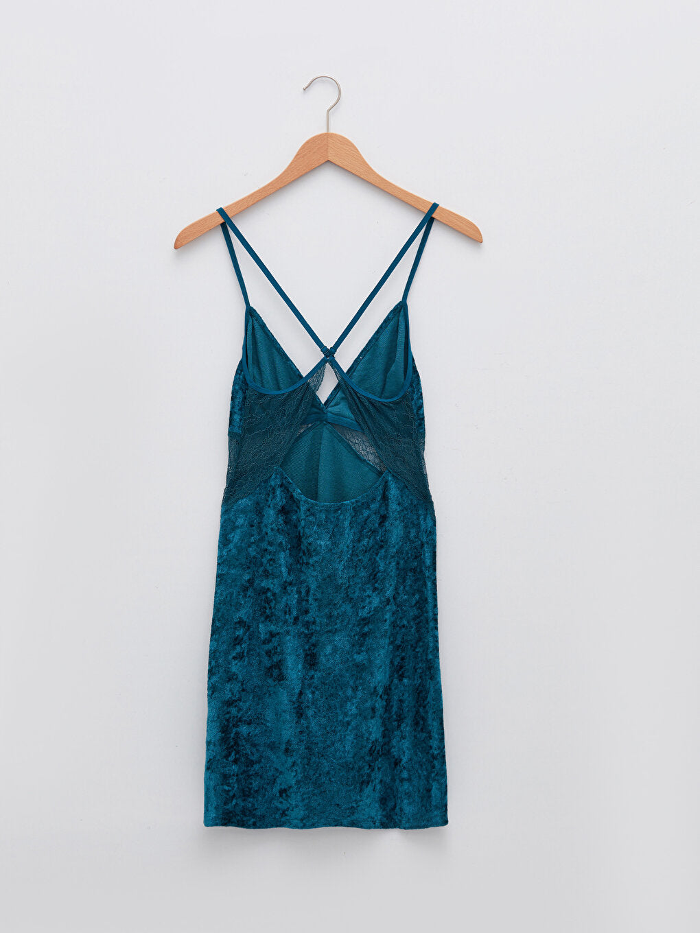 V-Neck Strap Plain Velvet Nightgown