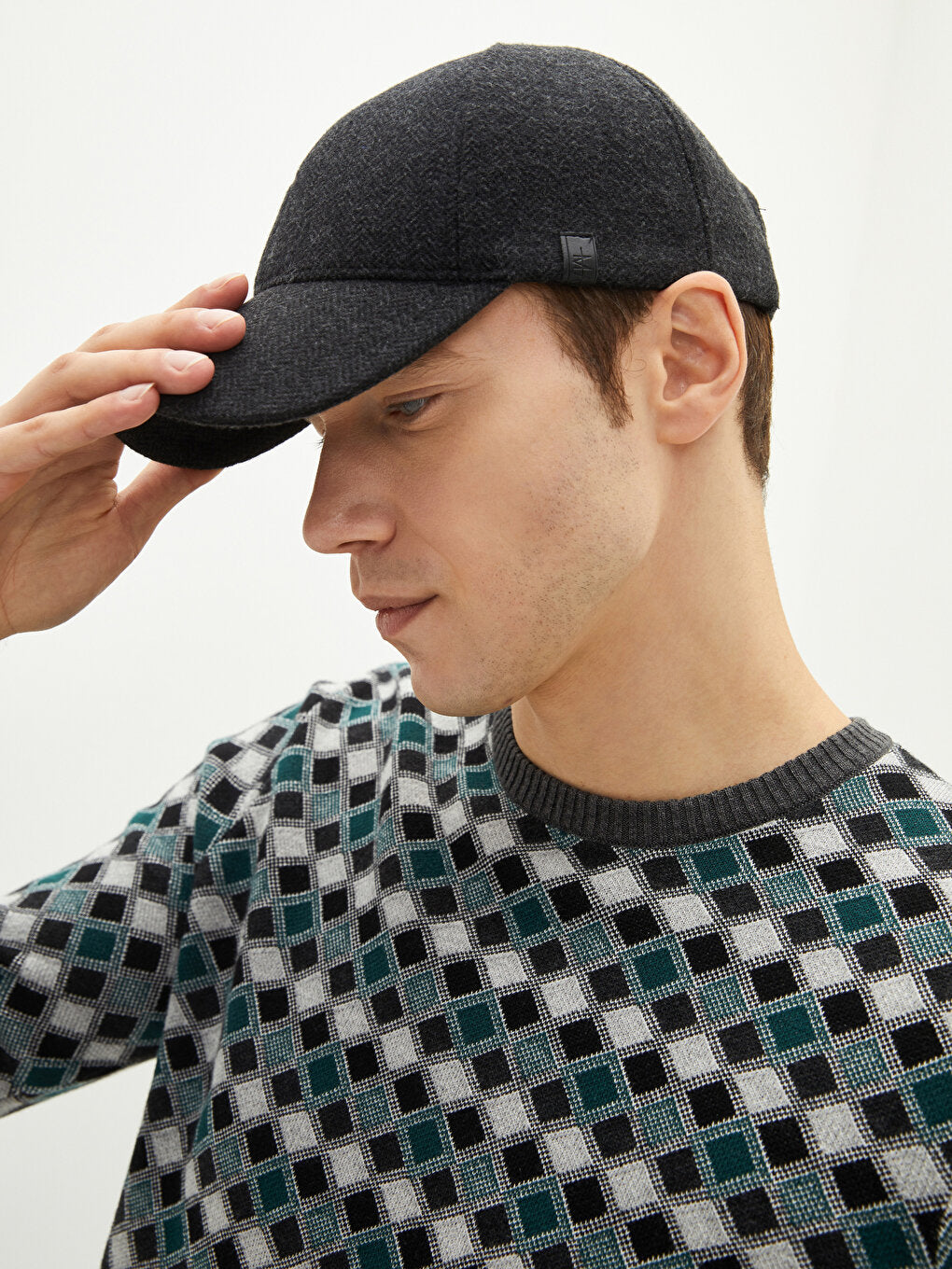 Men's Cap with Stitching Detail