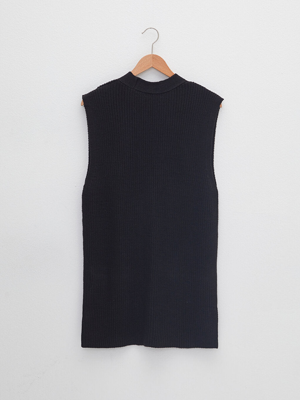 V-Neck Women's Knitwear Vest with Pocket Detail