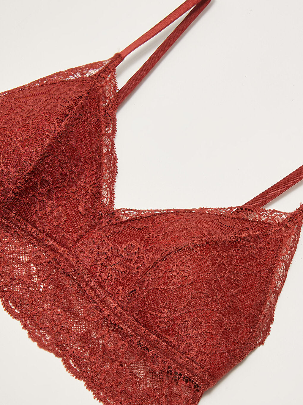 Non-wireless Padding Lace Detailed Bralette