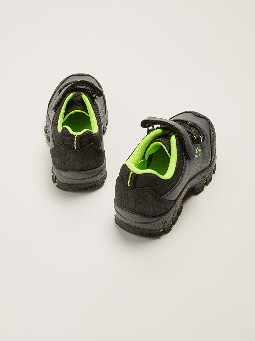 Lace-up Velcro Boys Trekking Shoes