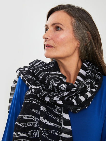 Geometric Patterned Women's Shawl