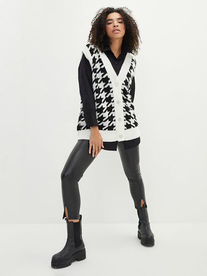 V-Neck Patterned Front Buttoned Women's Knitwear Vest